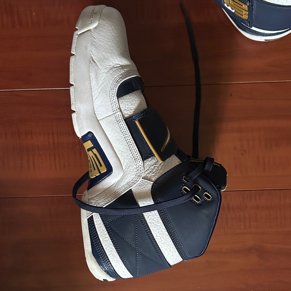 Nike LeBron Solider 1 Think 16 - Picture 9 of 9